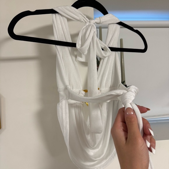 Backless Halter Neck Going Out Top - Picture 9 of 9